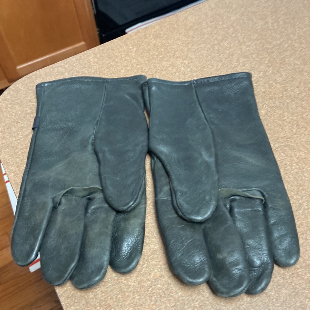 Cattle Hide Gloves - image 2
